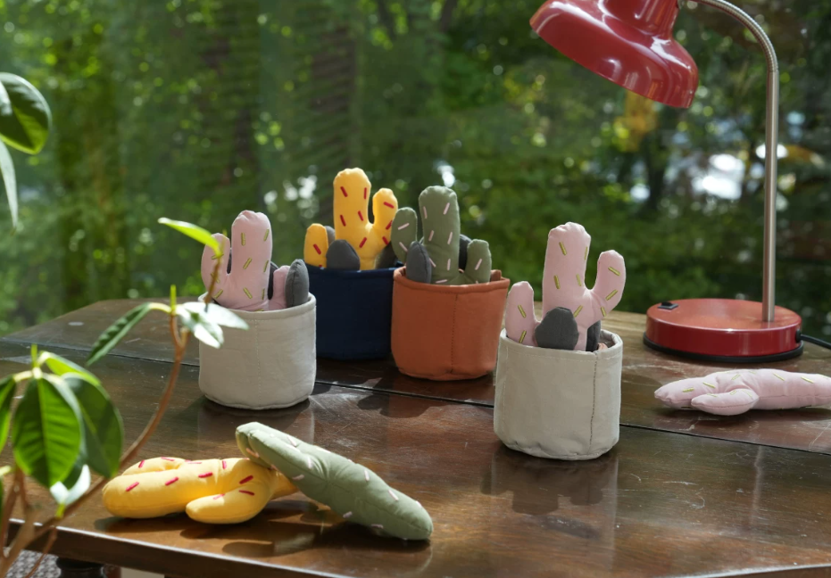 Cactus Crinkle & Snuffle Interactive Dog Toy